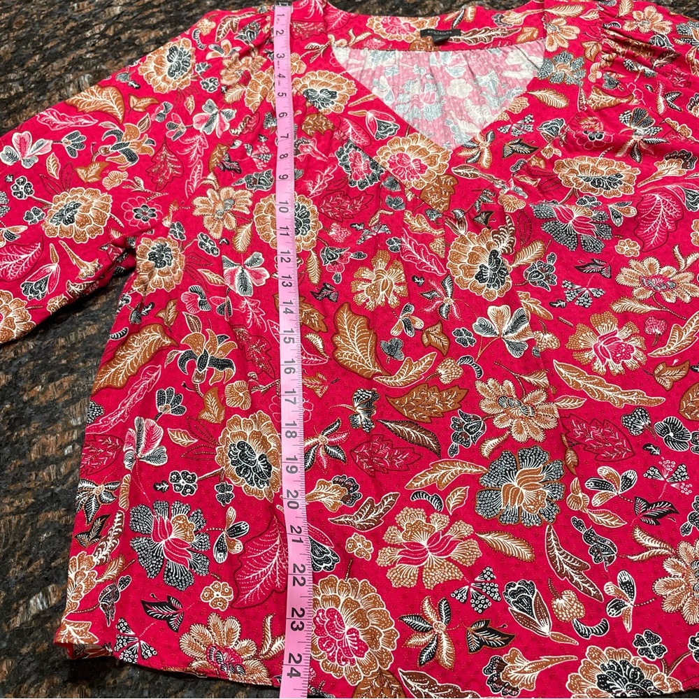 Ann Taylor Factory Women’s XL Pink Floral Relaxed V Neck Blouse - Picture 8 of 10